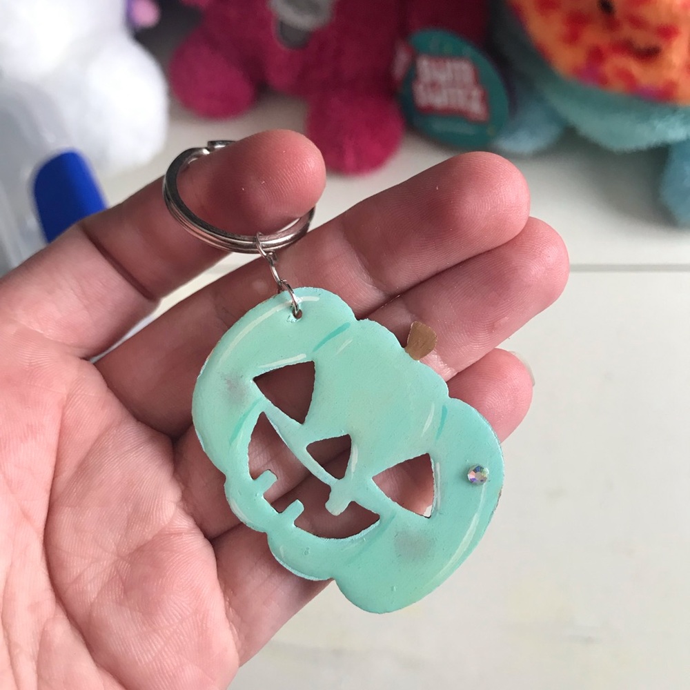 Mint Green Pumpkin Jack-o'-Lantern Keychain - Kids Accessories